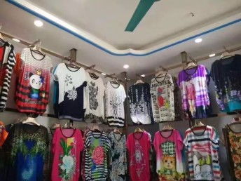 北京二手服装鞋帽箱包批发指南 聚焦库存尾货与外贸童装经营